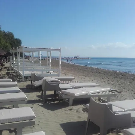 Ground Floor Two Bedroom * Λάρνακα