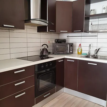 Lejlighed Ground Floor Two Bedroom *